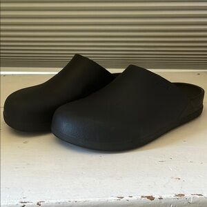 Crocs Dylan Clogs Black Unisex Men 8 Women’s 10